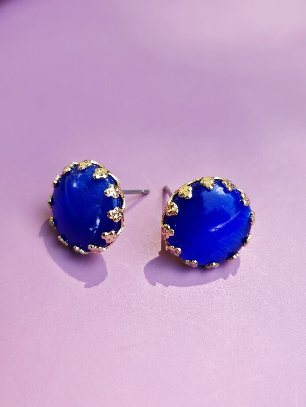 Vintage Blue Cat Eye Gold Tone Frame Round Stud Earrings